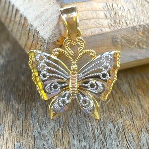 10k Gold Butterfly 🦋 Pendant